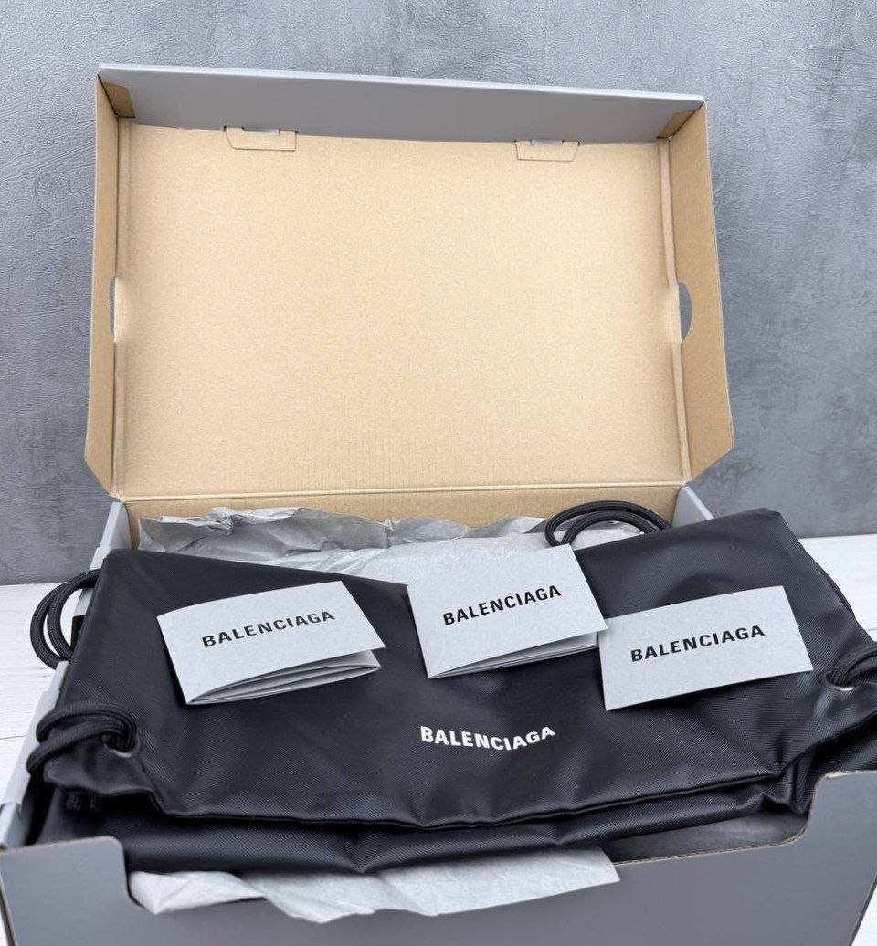 Кеды унисекс Balenciaga Paris Low BB Monogram 'Dark Mink Grey'