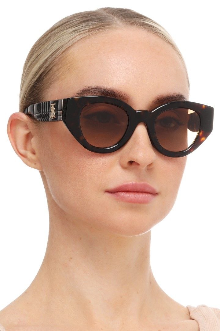 Женские очки BURBERRY ENGLAND Meadow Sunglasses