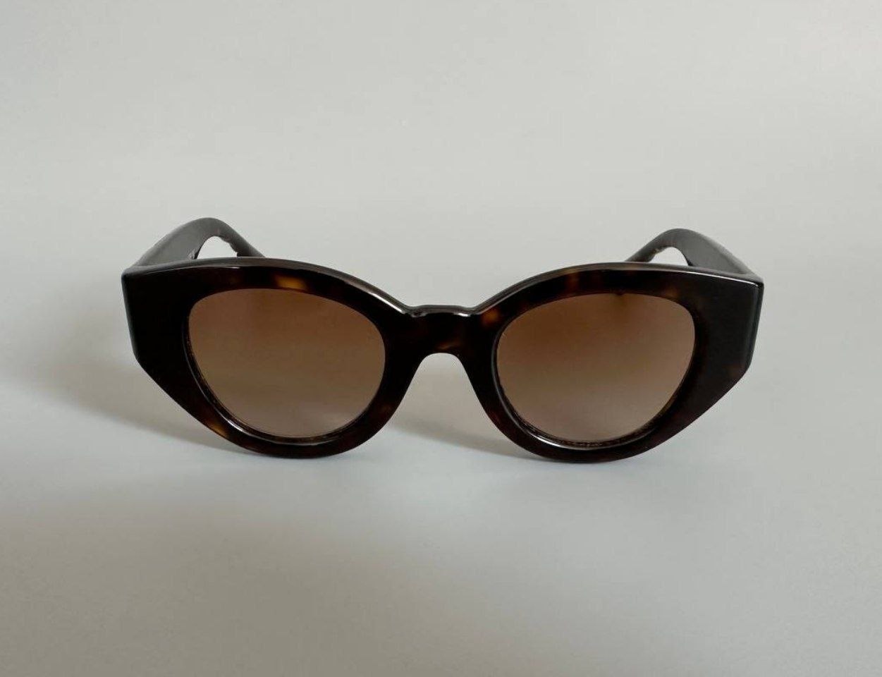 Женские очки BURBERRY ENGLAND Meadow Sunglasses