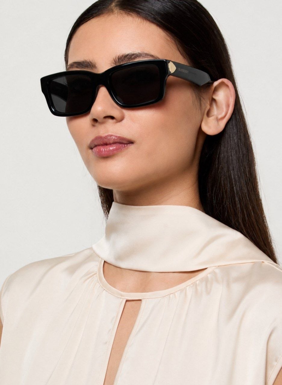Очки унисекс BURBERRY England Rectangle Sunglasses