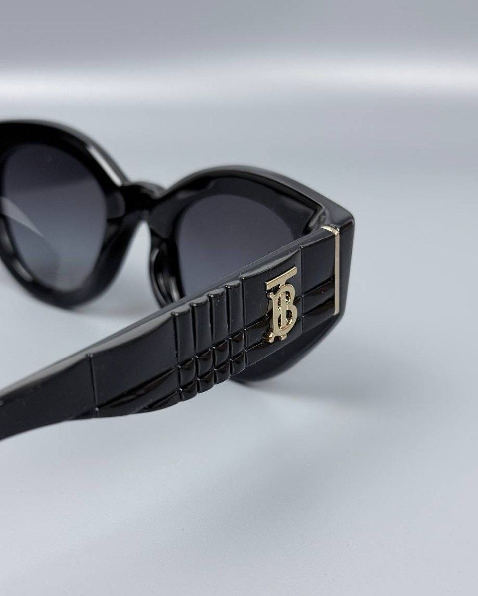 Женские очки BURBERRY ENGLAND Meadow Black Sunglasses