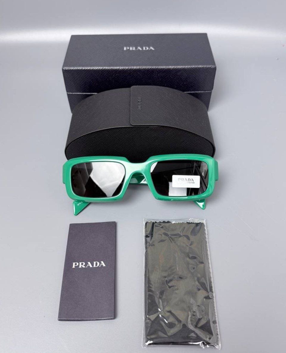 Очки унисекс PRADA New Symbole Logo Sunglasses