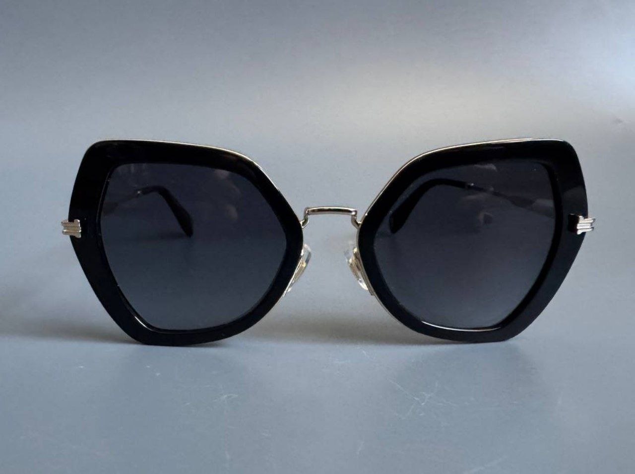 Женские очки Marc Jacobs Butterfly Sunglasses
