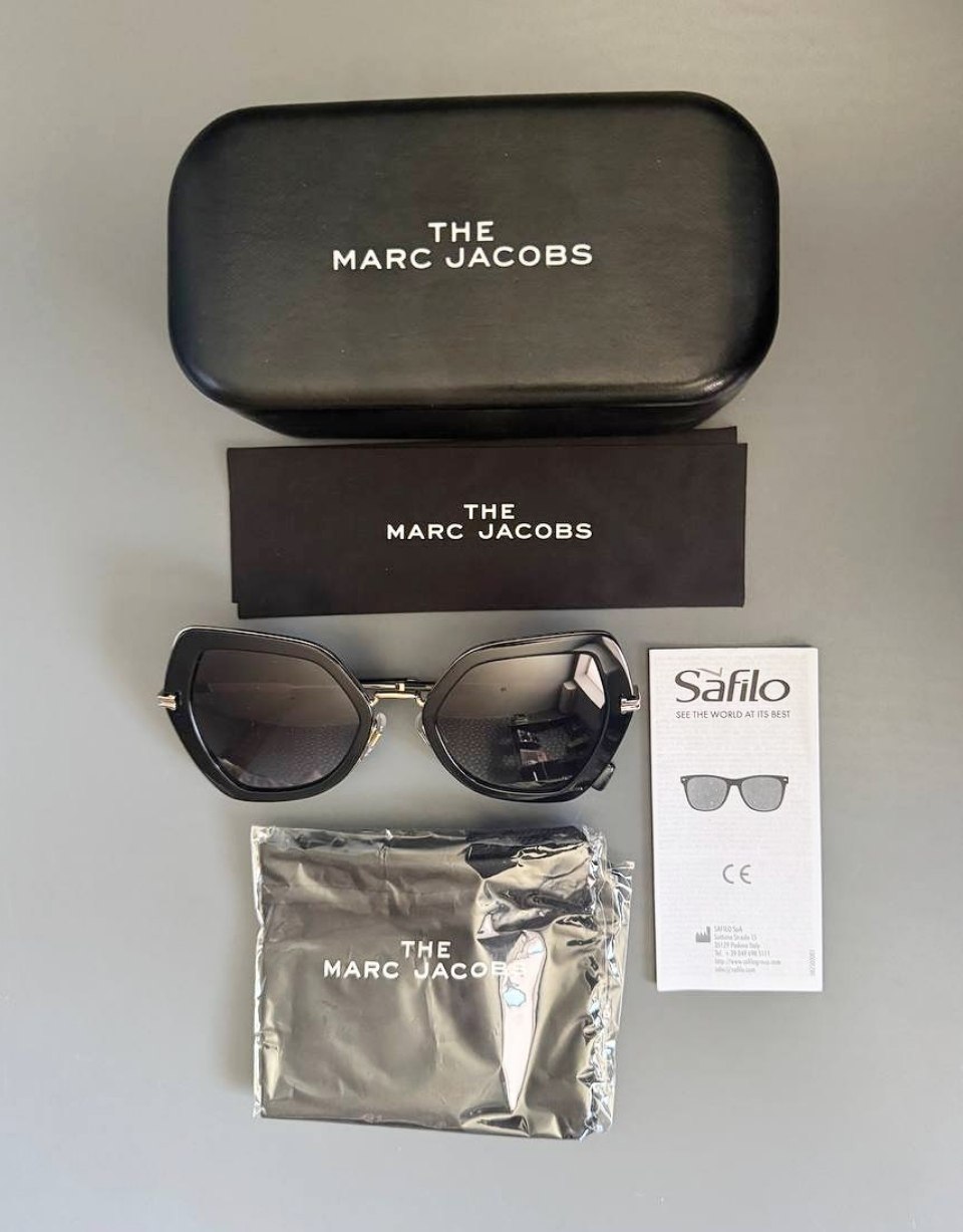 Женские очки Marc Jacobs Butterfly Sunglasses