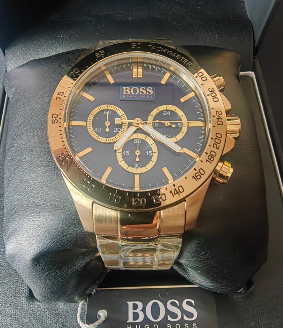 Часы Hugo Boss Ikon Gents Gold Chronograph