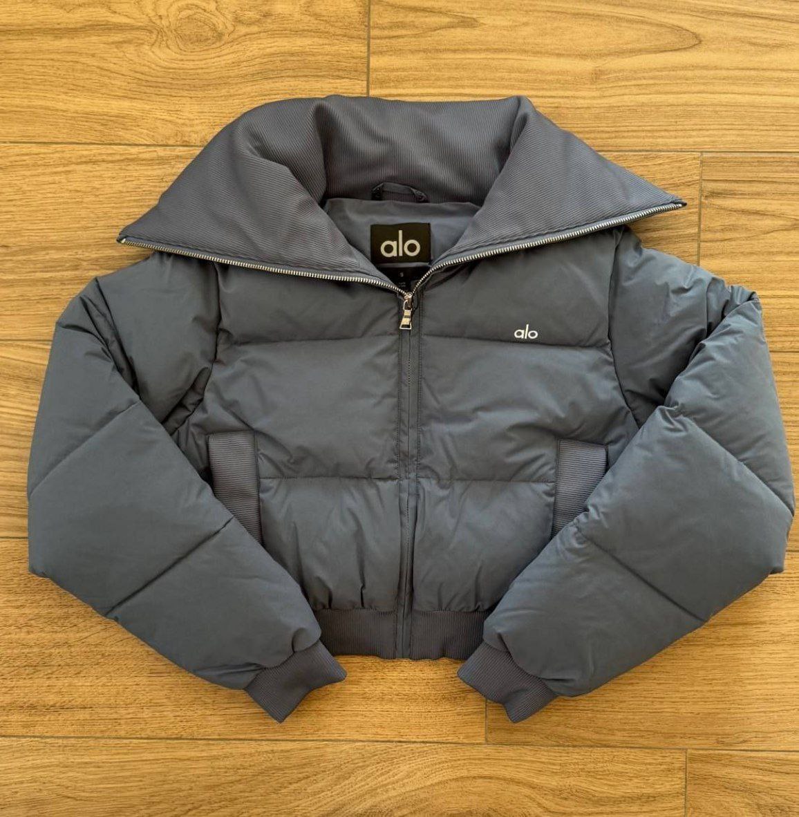 Куртка пуховик Alo Yoga Captivate Puffer Jacket