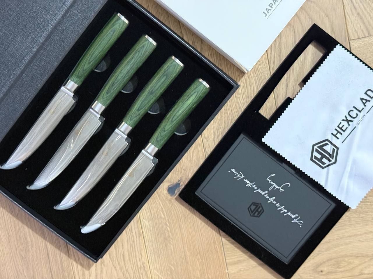 Набор ножей для стейка HexClad 4 pc Japanese Damascus Steel Steak Knife Set