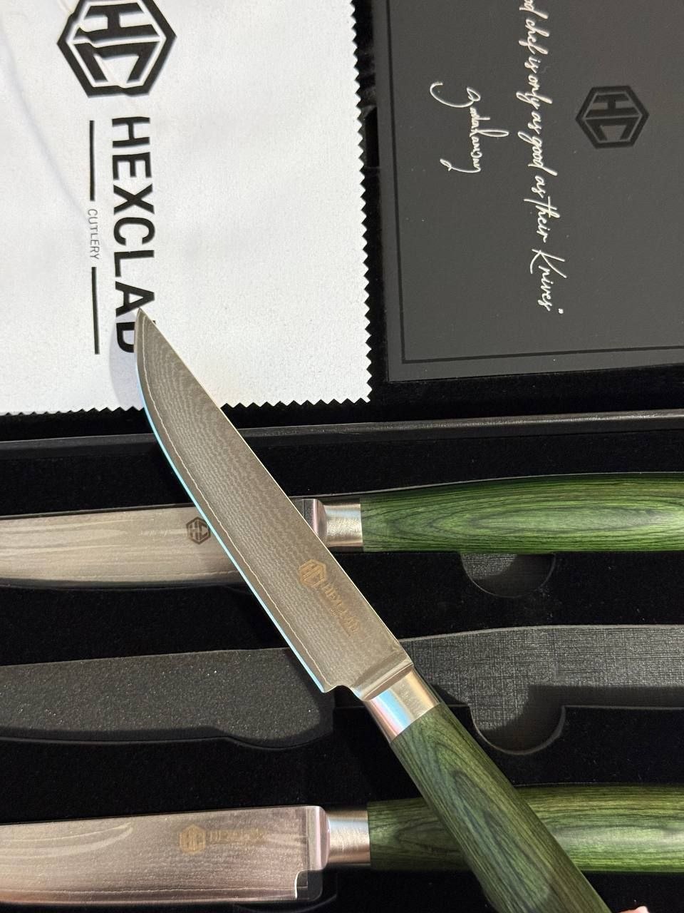 Набор ножей для стейка HexClad 4 pc Japanese Damascus Steel Steak Knife Set