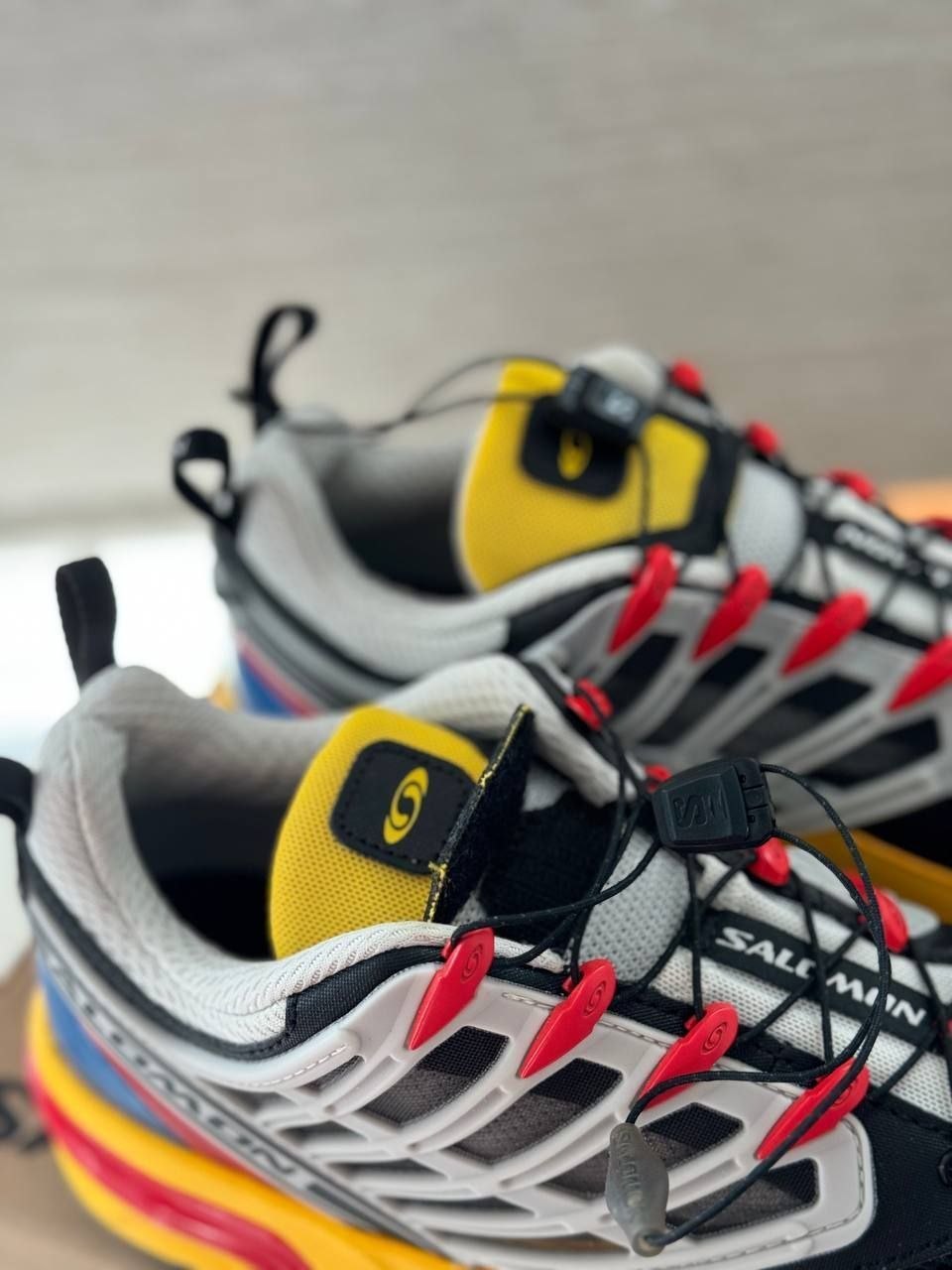 Кроссовки Salomon Advanced ACS Pro 'Black Lemon High Risk Red'