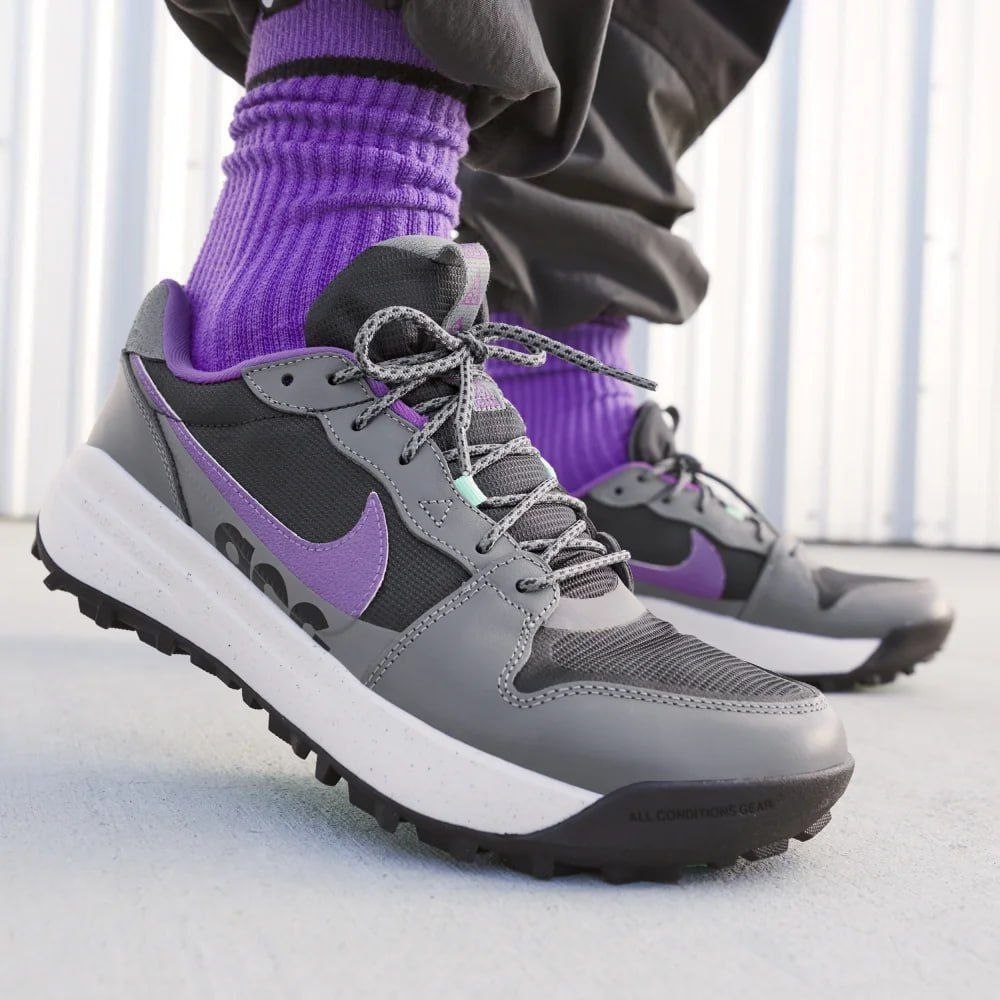 Кроссовки NIKE ACG LOWCATE 'Smoke Grey Purple Dark'