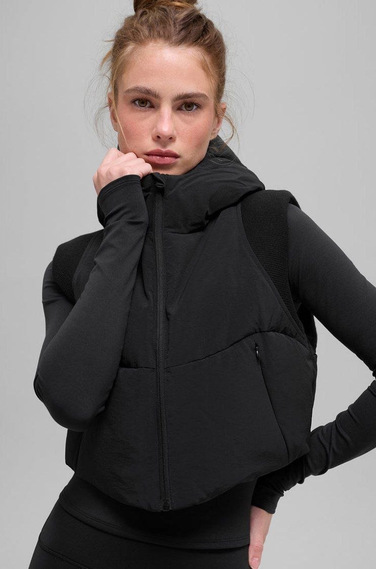 Женский жилет Alo Yoga Fast Lane Puffer Vest