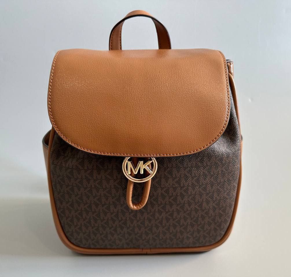 Женский рюкзак Michael Kors Cheryl Medium Backpack