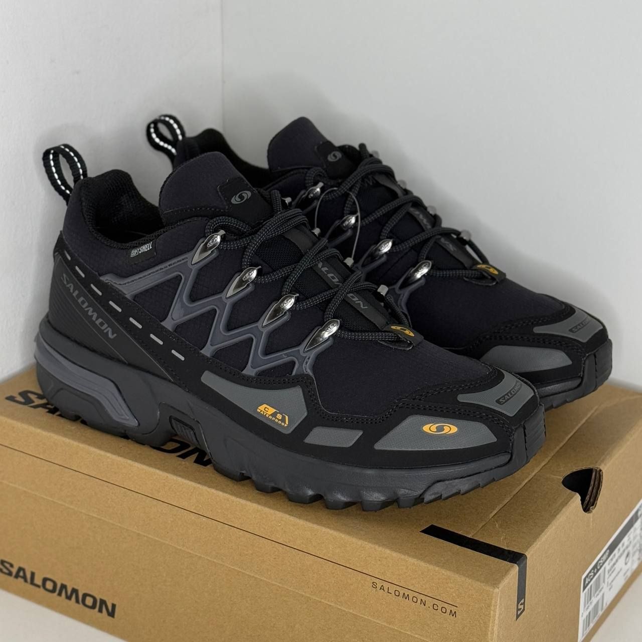 Кроссовки Salomon ACS+ OG CSWP 'Black Golden Yellow'