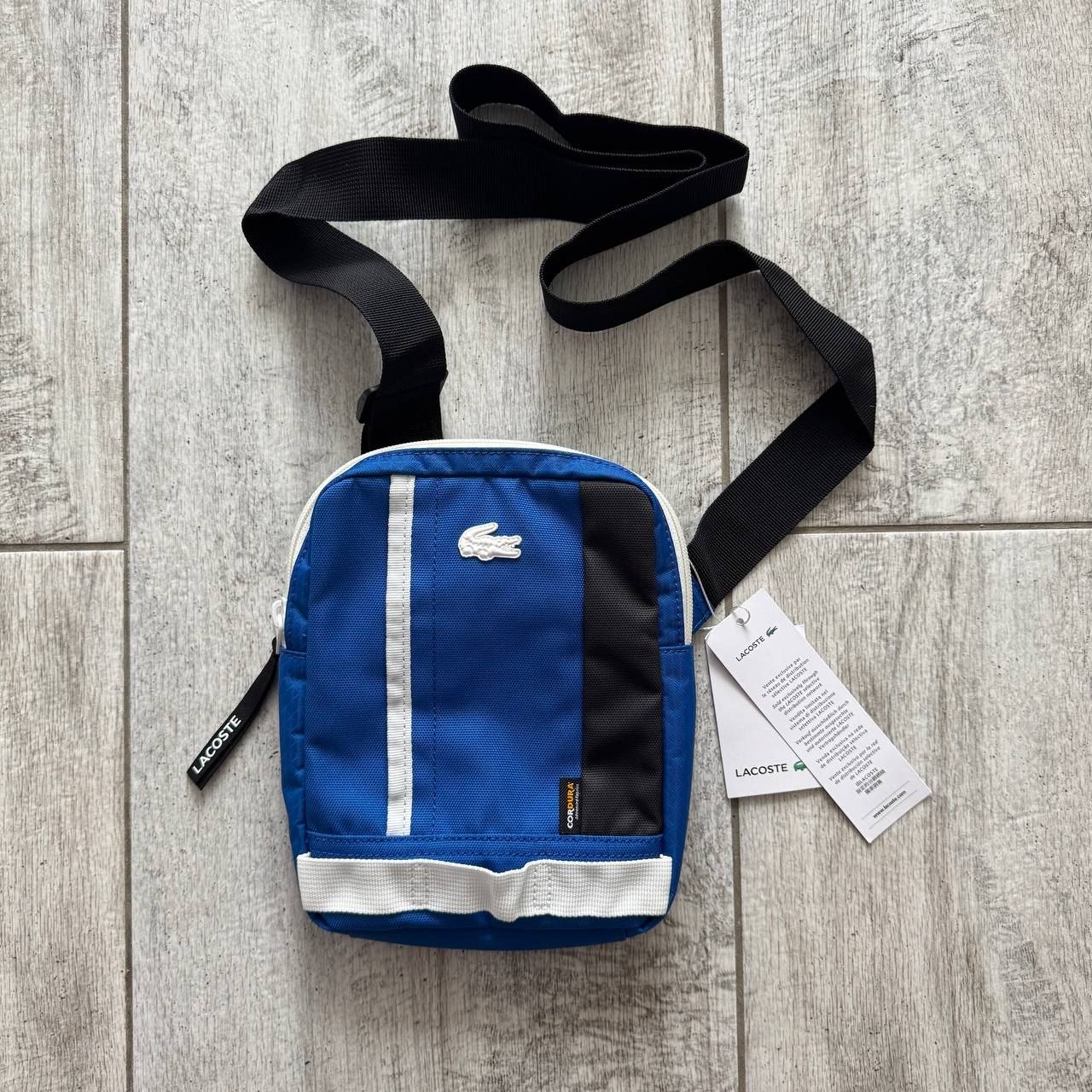 Сумка унисекс Lacoste Contrast Strap Color-Block Bag