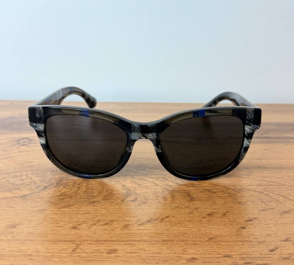 Женские очки Burberry England Phantos Sunglasses 'Check Lichen'