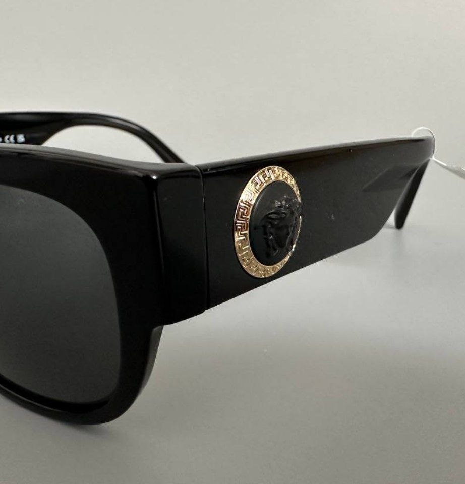 Женские очки VERSACE Pillow Sunglasses