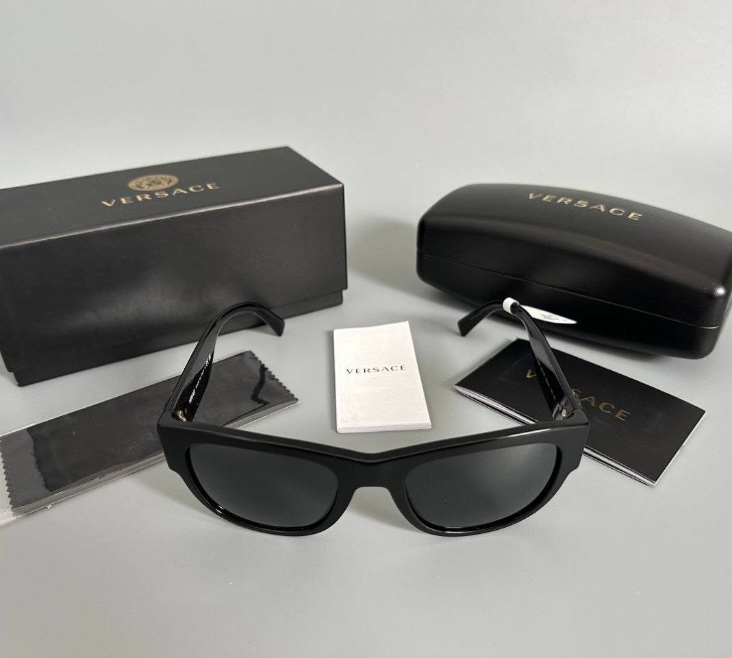 Женские очки VERSACE Pillow Sunglasses
