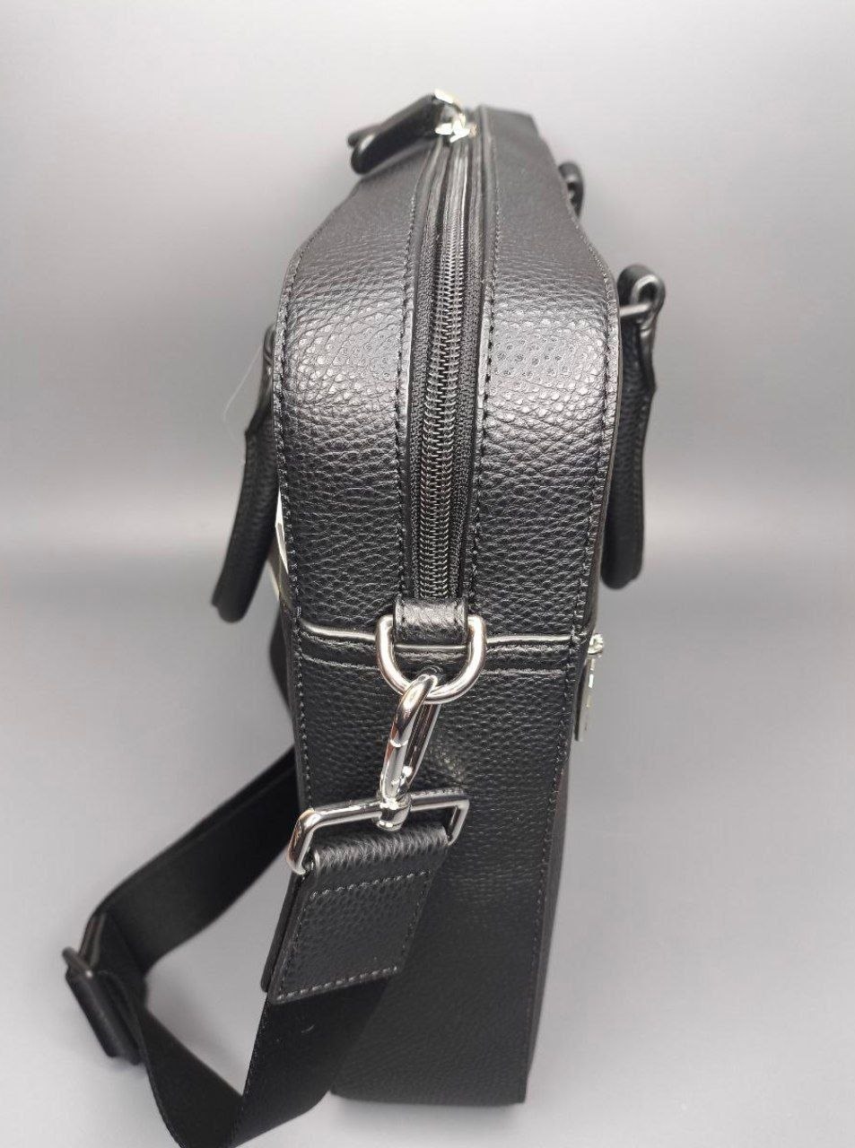 Портфель - сумка Michael Kors Men's Explorer MK Briefcase