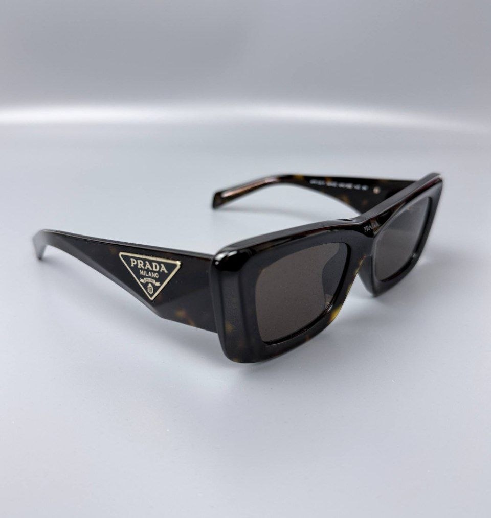 Женские очки PRADA Tortoise Cat Eye Sunglasses