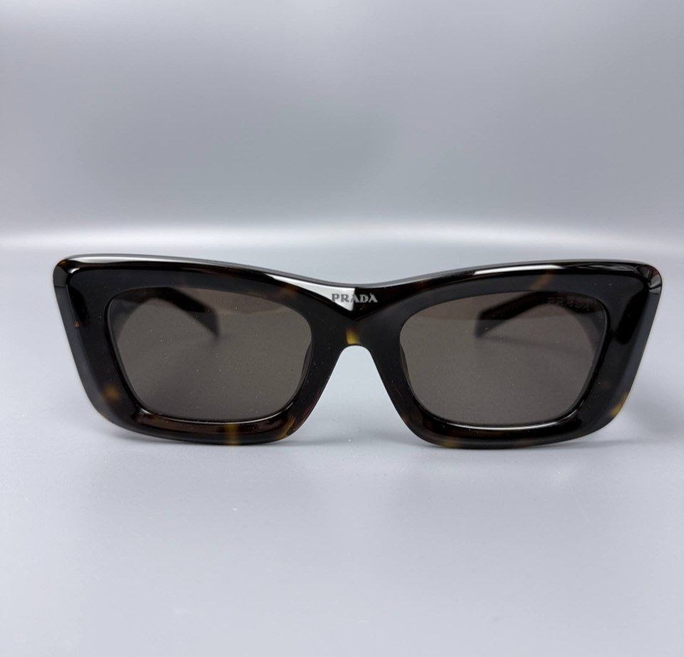Женские очки PRADA Tortoise Cat Eye Sunglasses