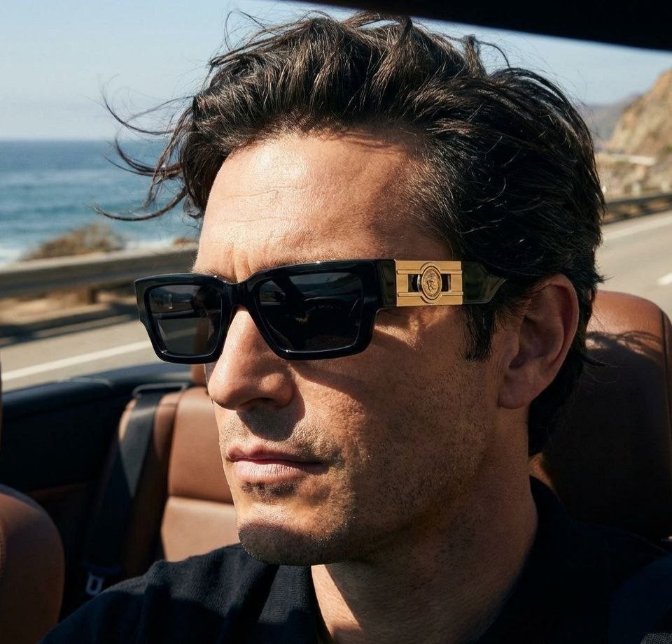 Очки унисекс VERSACE Medusa Black Sunglasses
