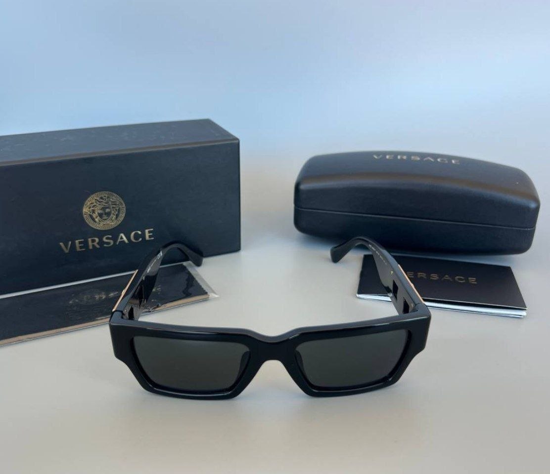 Очки унисекс VERSACE Medusa Black Sunglasses