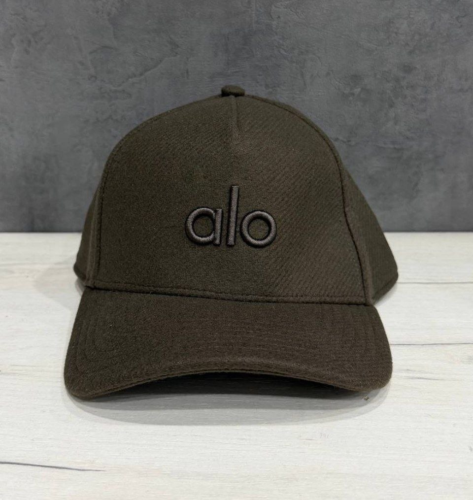Бейсболка кепка Alo Yoga Wool Blend District Trucker Hat 'Espresso'