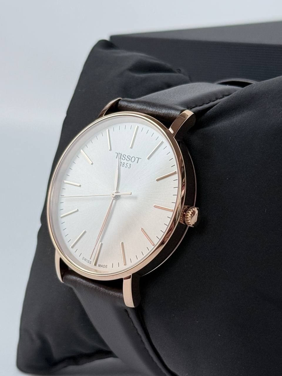 Часы Tissot T-Classic Everytime Gent Watch