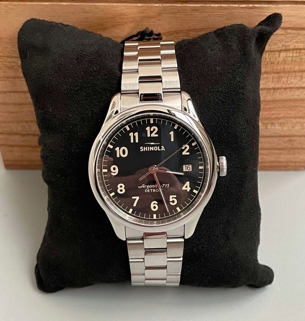 Часы унисекс Shinola Vinton 38mm Black Dial