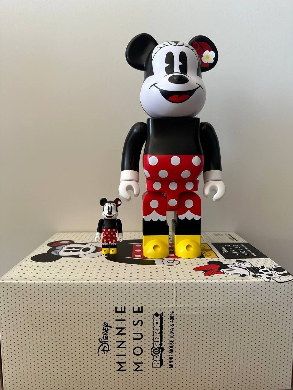 Набор фигурок Medicom BE@RBRICK Minnie Mouse Walt Disney 100% & 400%