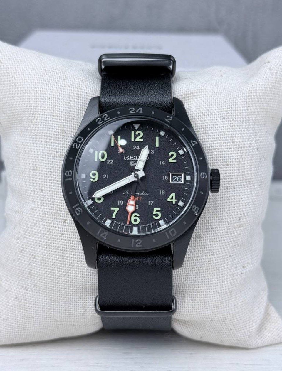 Механические часы Seiko 5 Sports Field GMT 'Black'