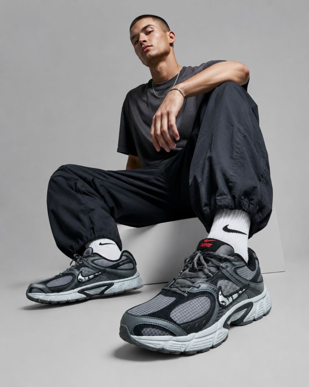 Кроссовки Nike V5 RNR 'Iron Grey'