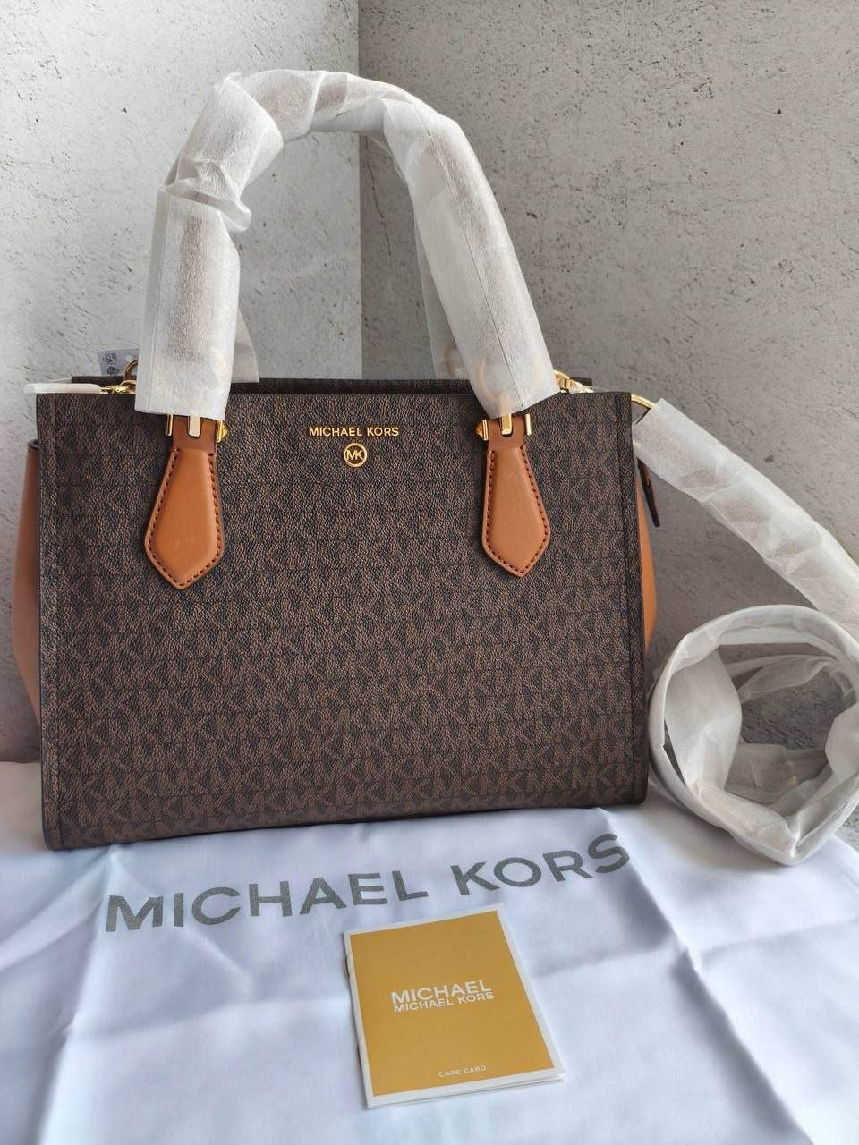 Сумка Michael Kors Marilyn Medium Satchel Bag