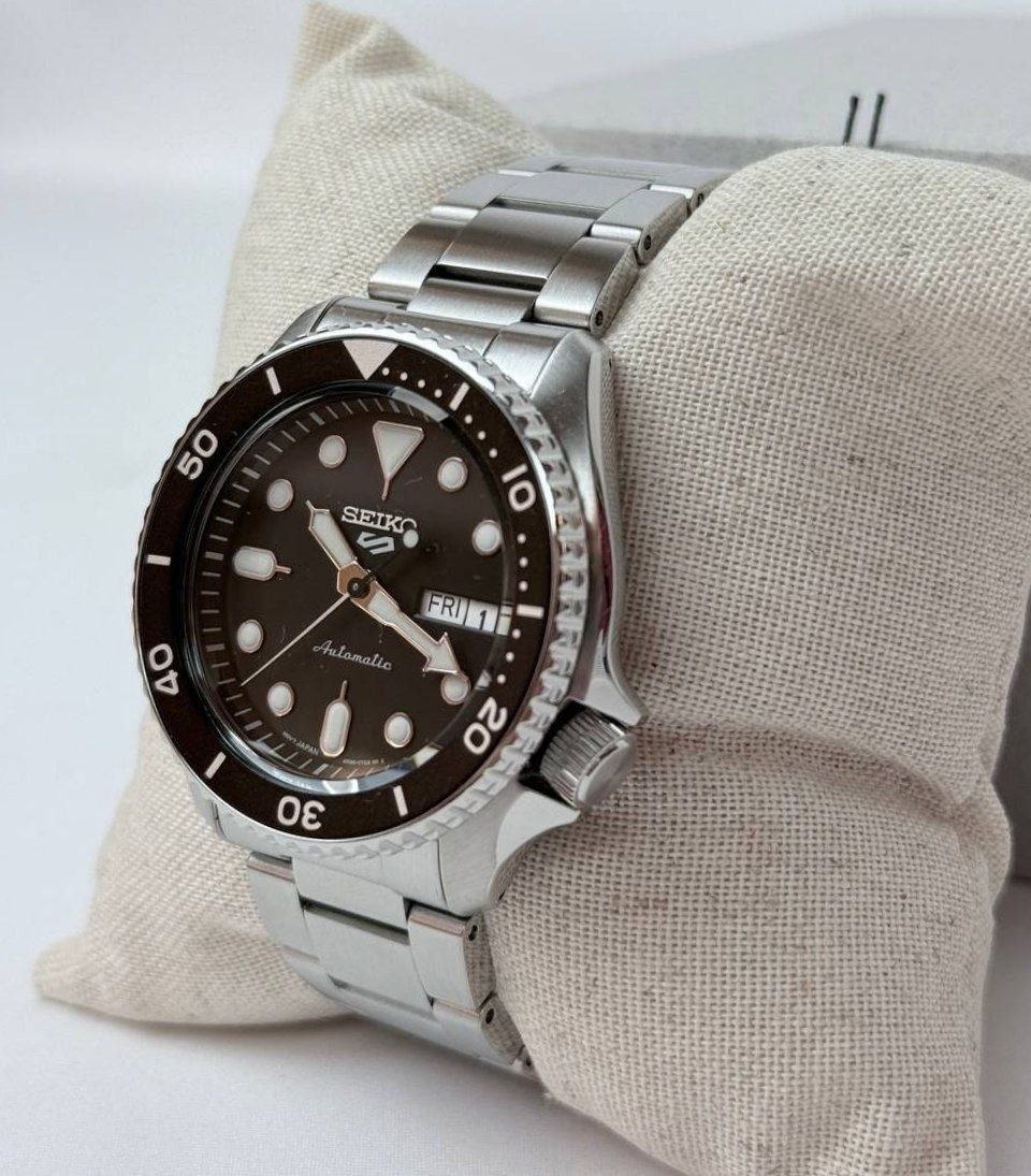 Механические часы Seiko 5 Sports Automatic Watch