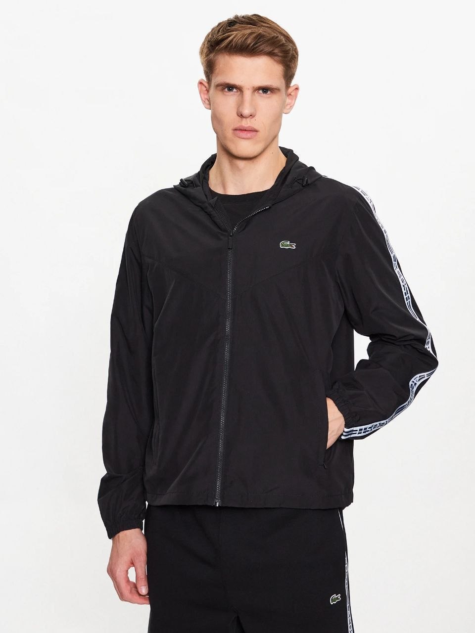 Куртка - ветровка Lacoste Short Water Repellent Jacket