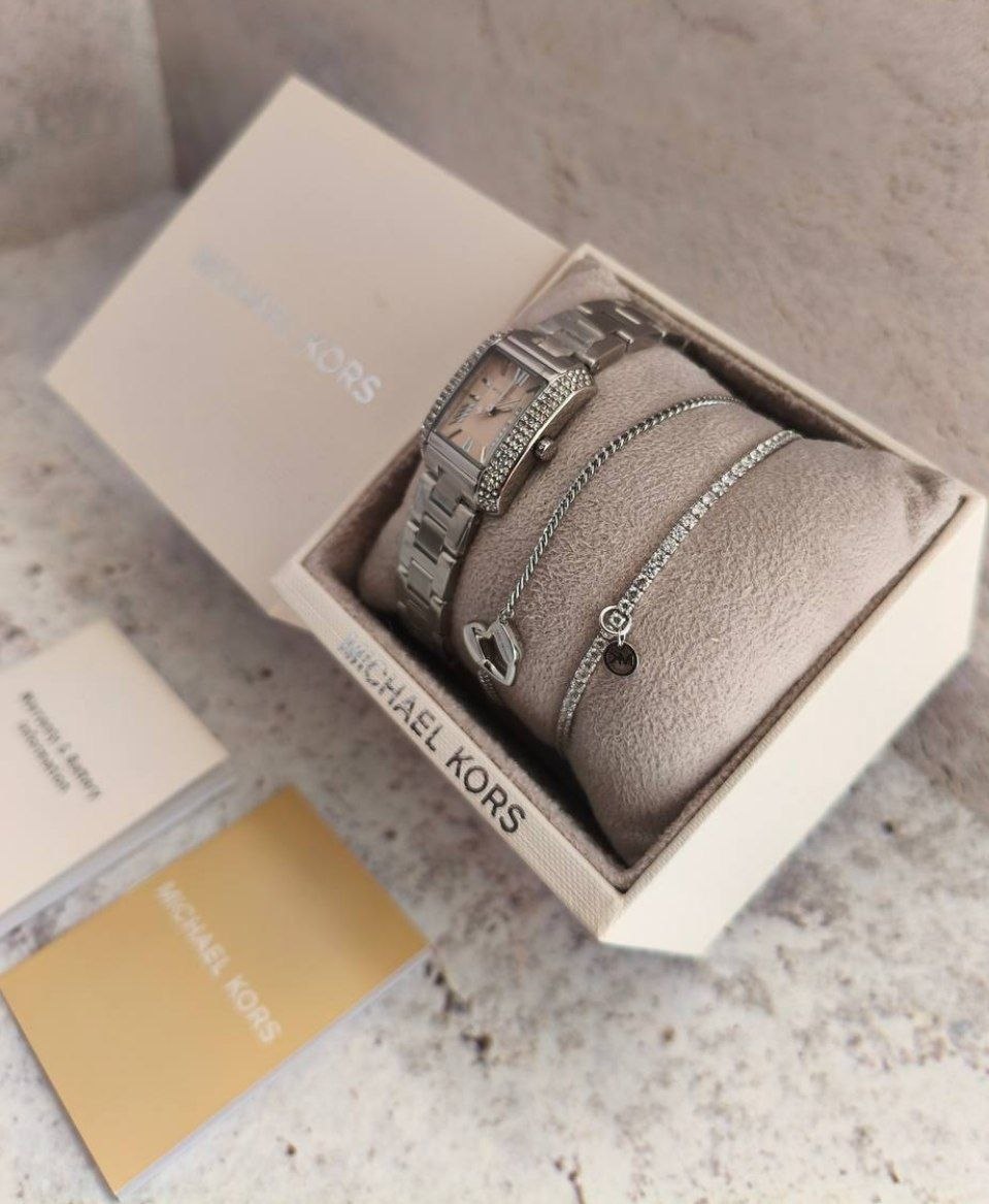 Часы и ювелирный набор Michael Kors Mini Emery Pavé Watch and Bracelet Gift Set 'Silver'