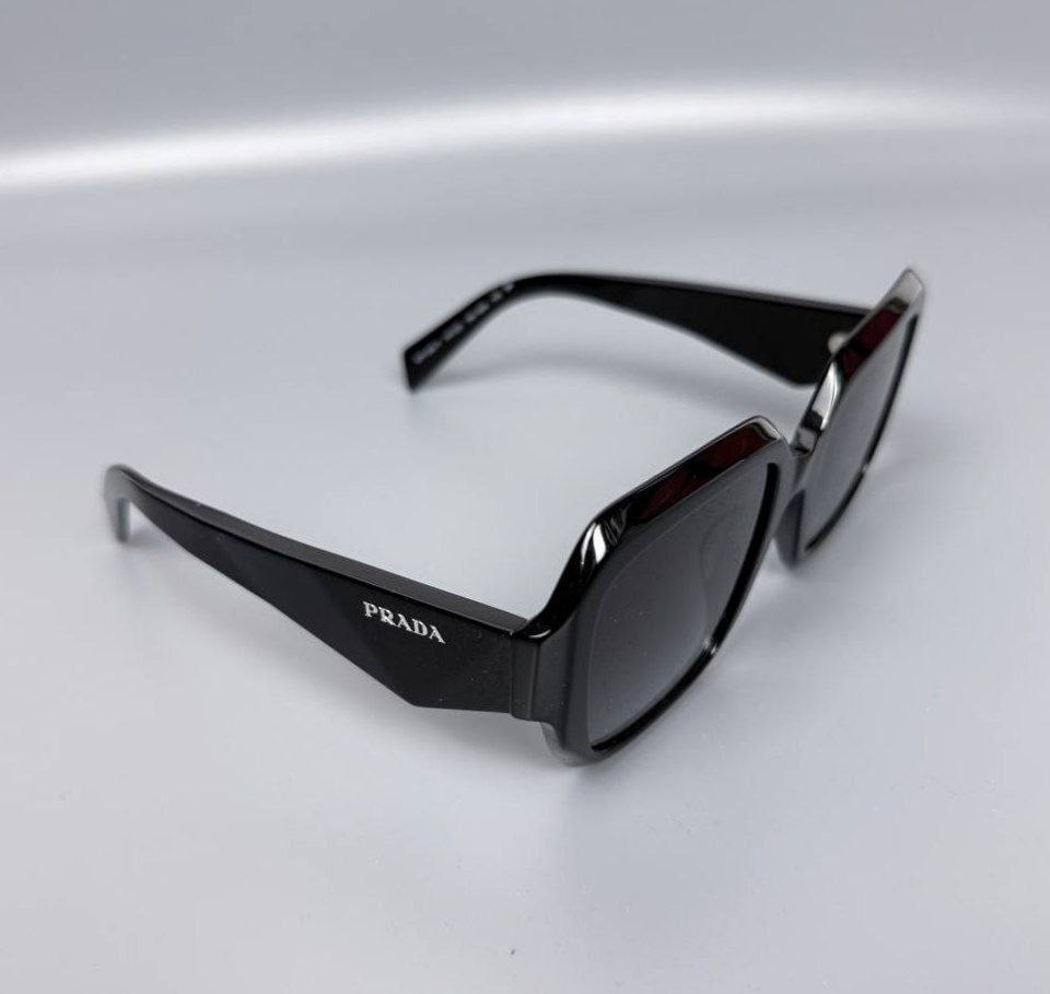 Женские очки PRADA Symbole Square Sunglasses