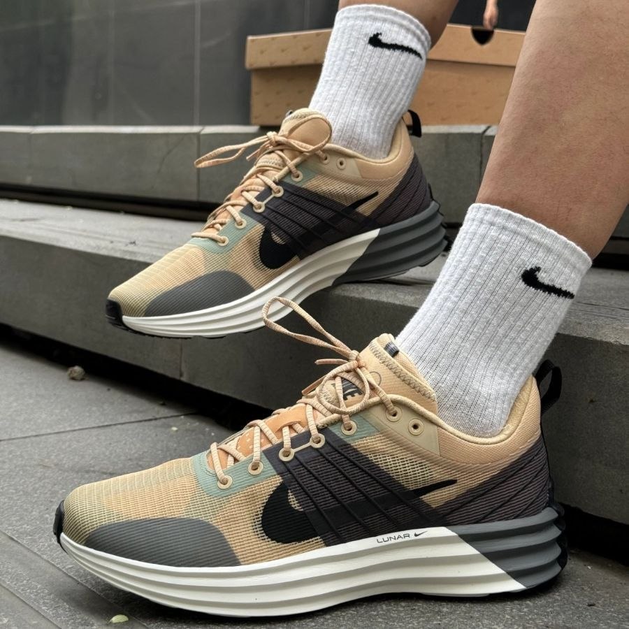 Кроссовки Nike Lunar Roam 'Sesame'