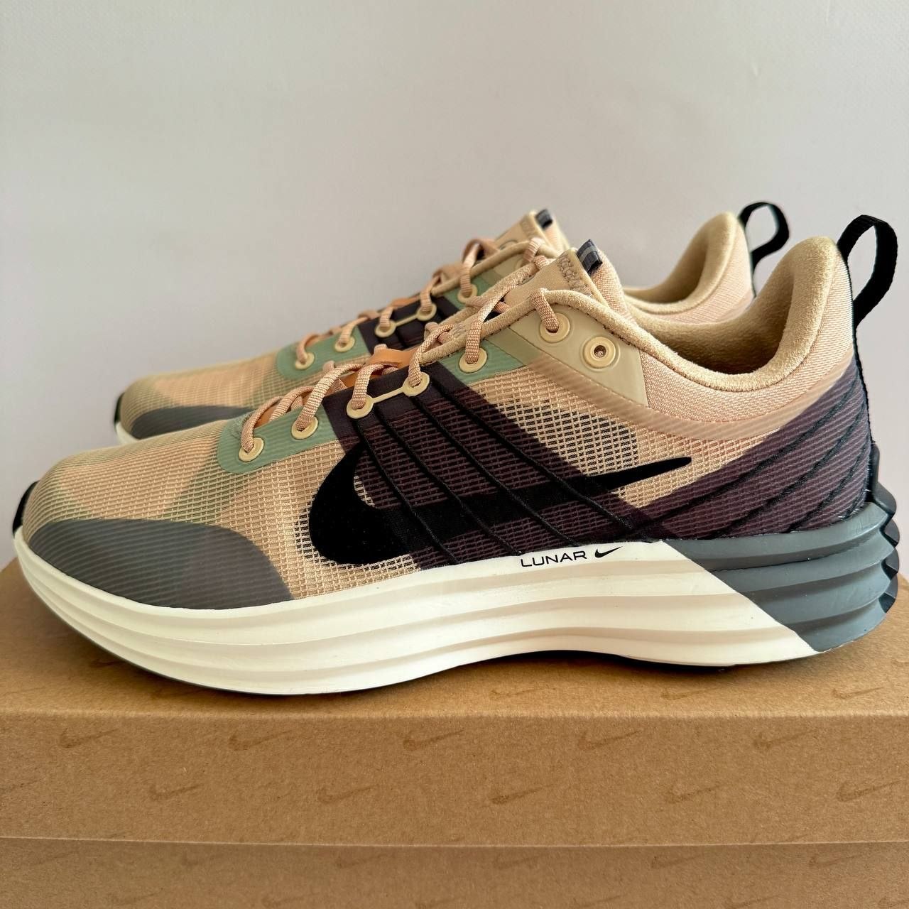 Кроссовки Nike Lunar Roam 'Sesame'