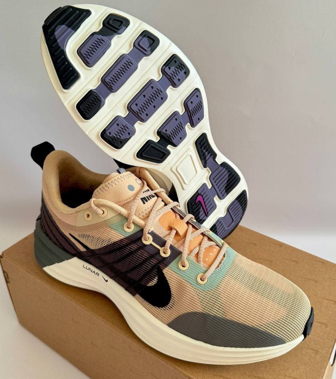 Кроссовки Nike Lunar Roam 'Sesame'