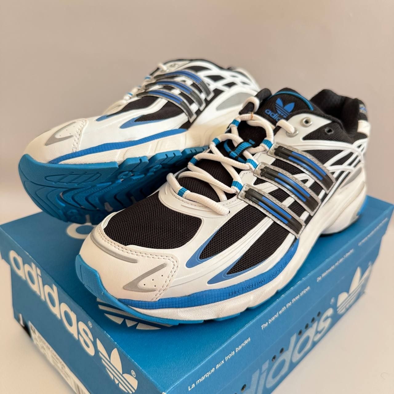 Кроссовки adidas Originals Adistar Cushion 'Bright Blue Cloud White'