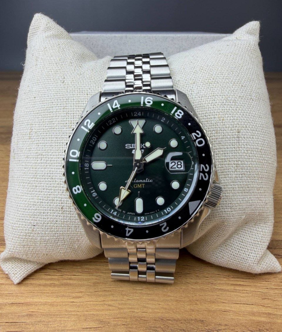 Часы Seiko 5 Japan GMT SKX Green