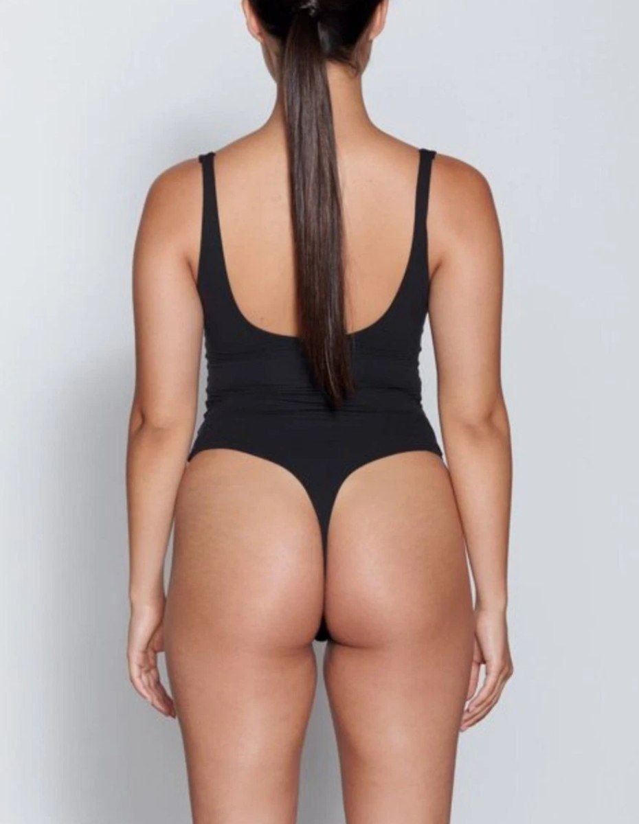 Боди SKIMS Fits Everybody Square Neck Bodysuit