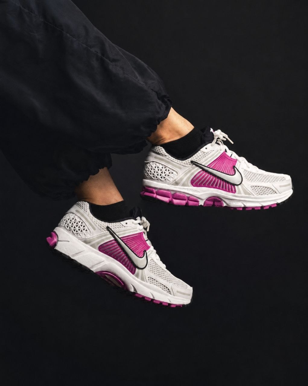 Женские кроссовки Nike Zoom Vomero 5 'Hot Fuchsia'