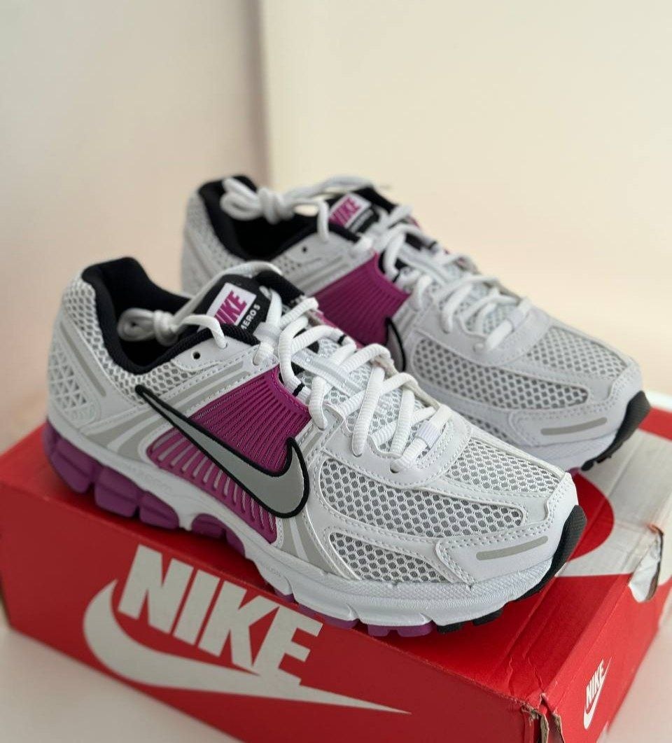Женские кроссовки Nike Zoom Vomero 5 'Hot Fuchsia'