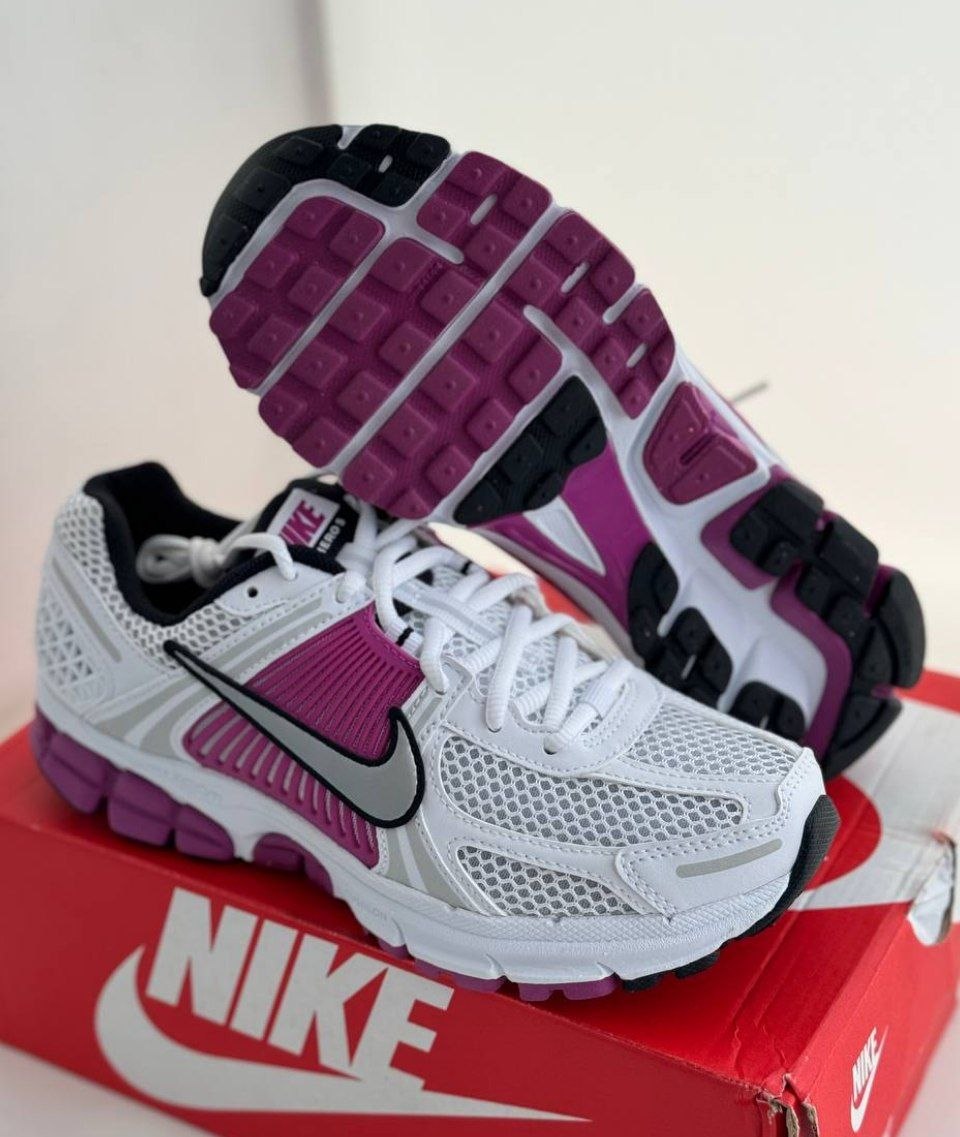 Женские кроссовки Nike Zoom Vomero 5 'Hot Fuchsia'