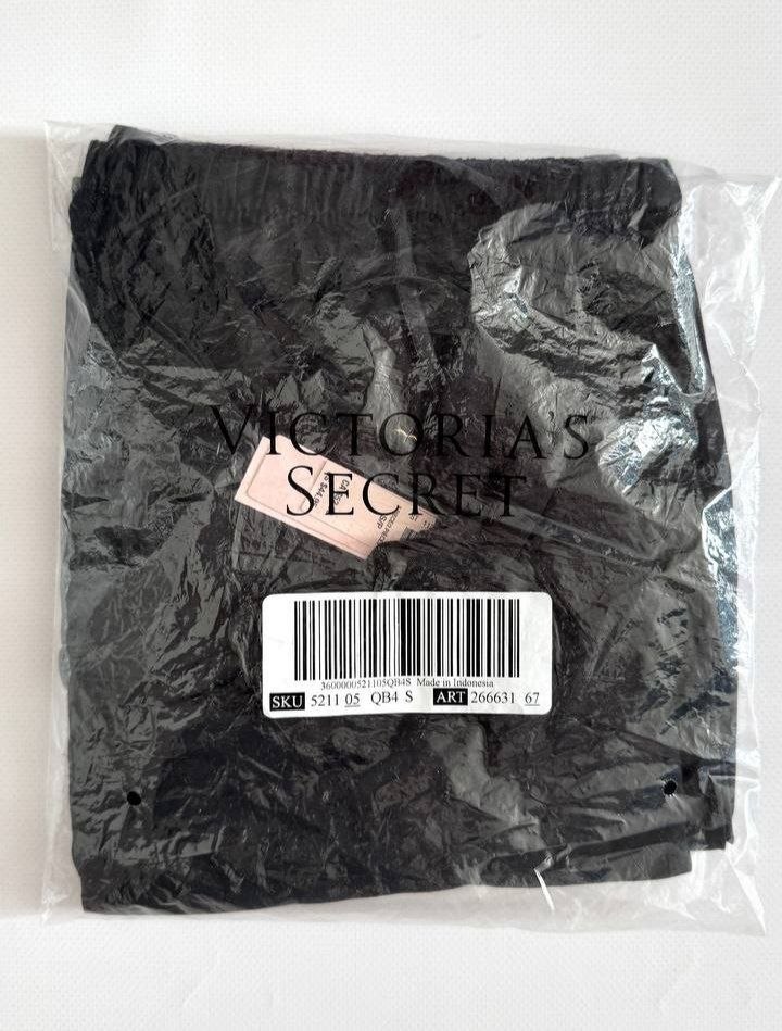 Пижама Victoria's Secret Modal Cropped Cami Satin Shorts Set 'Black'