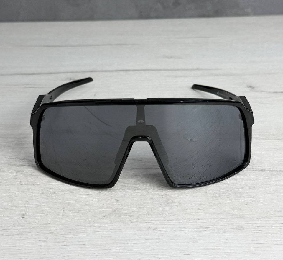 Спортивные очки унисекс Oakley Sutro Sunglasses