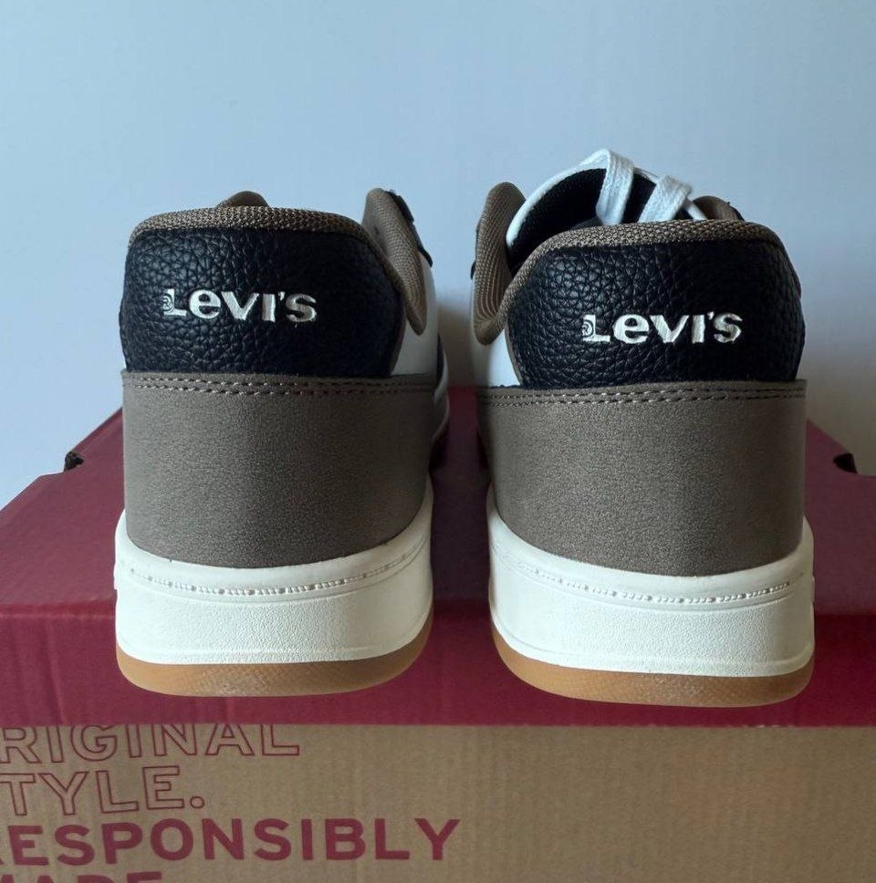 Кроссовки Levis Drive Lo 'White/Black/Khaki'