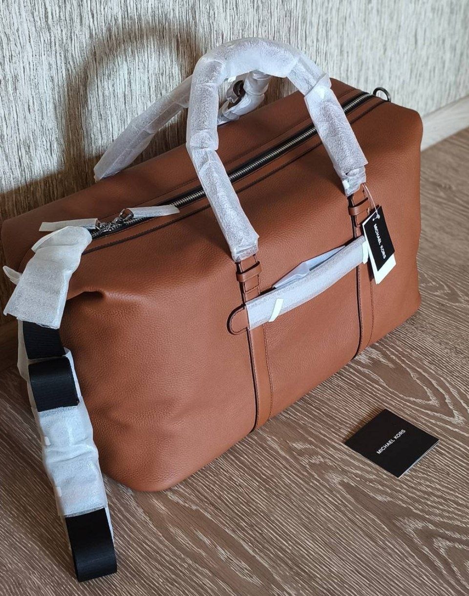 Дорожная / спортивная сумка Michael Kors Hudson Leather Duffel Bag 'Luggage'